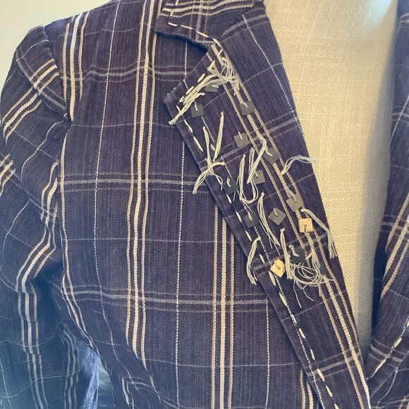 Plaid Embroidered Jacket 🧥 - Picture 3 of 7